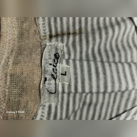 Two tone tank - Picture 7 of 9